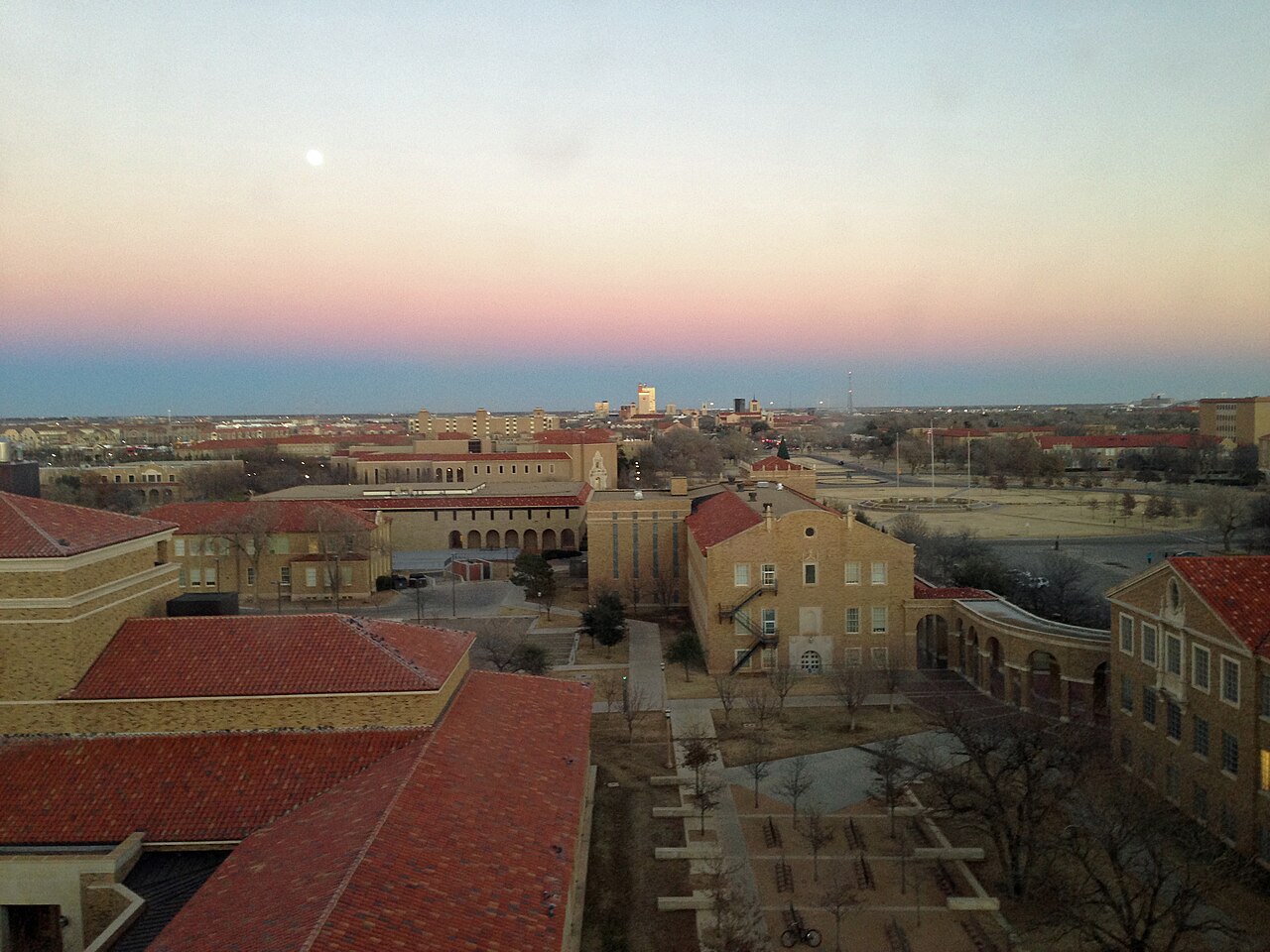 Downtown Lubbock at twilight — the urban-edge sky against which the formation lights appeared on five separate nights between 25 August and 1 September 1951.