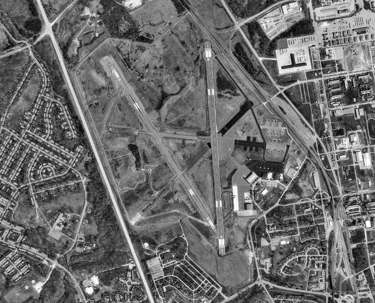 Godman Army Airfield, Fort Knox, Kentucky, whose tower crew tracked the object on 7 January 1948 (USGS orthophoto, 1998)