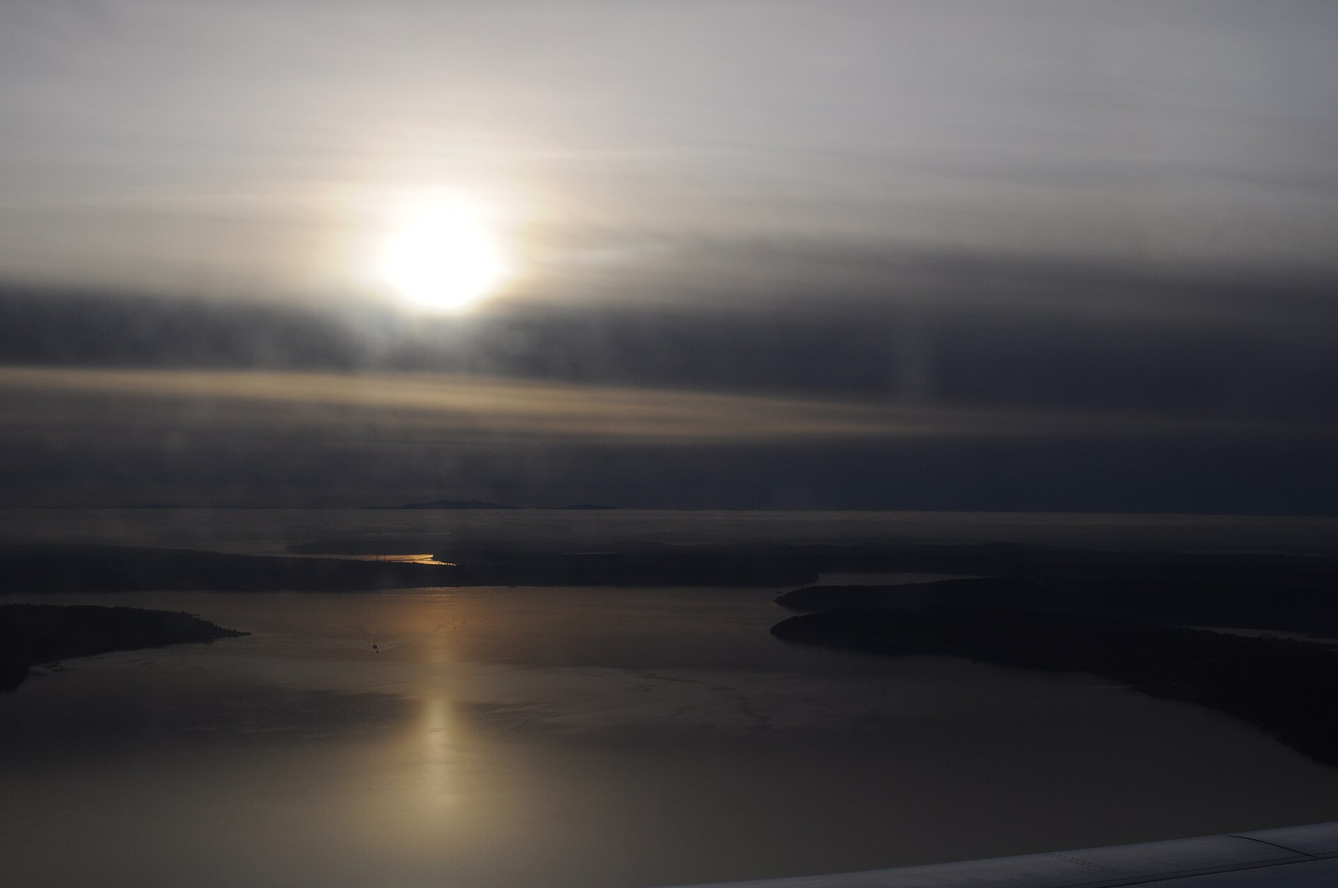 Maury and Vashon Islands and Tacoma from the air. The 31 July 1947 B-25 crash that killed Captain William Davidson and Lieutenant Frank Brown of A-2 intelligence — both transporting the alleged Maury Island debris — happened en route from McChord Field to Hamilton Field, California.