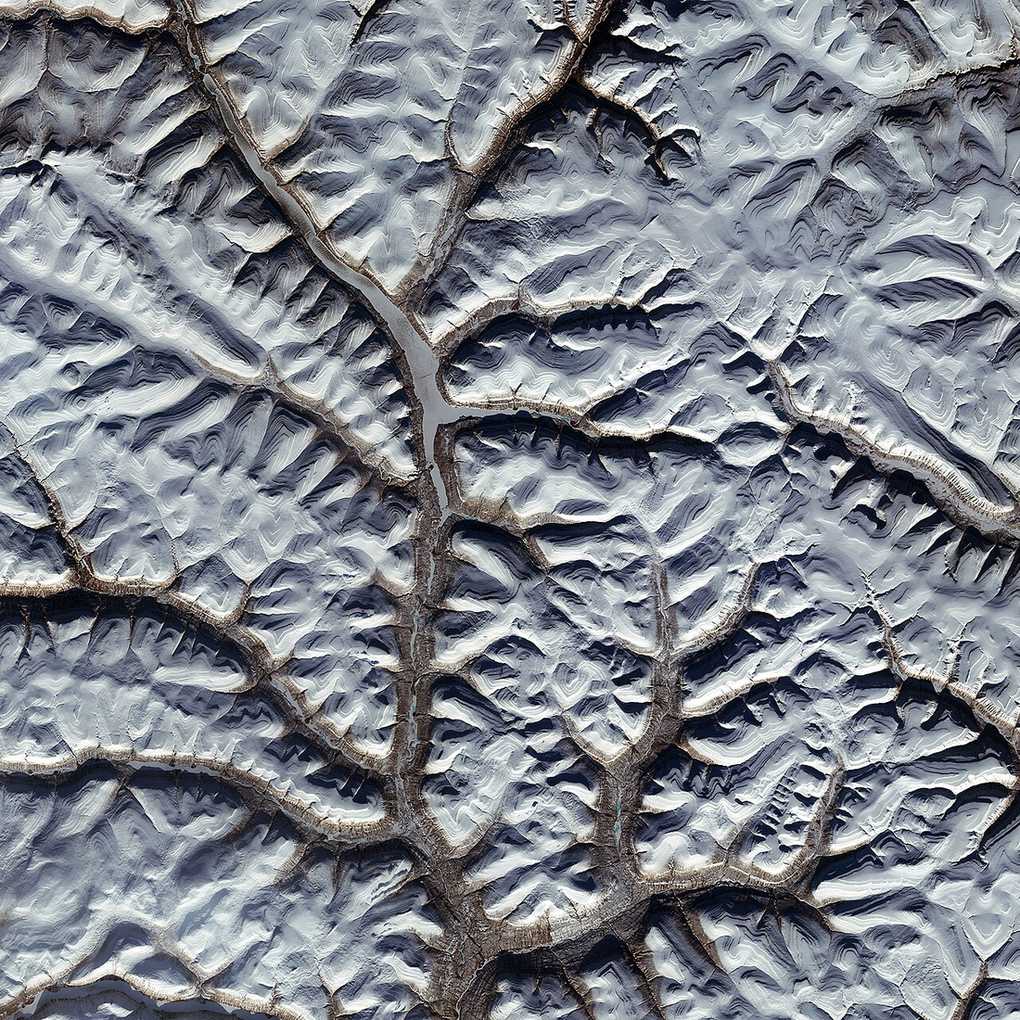 Satellite view (ESA) of the plateau's extent.